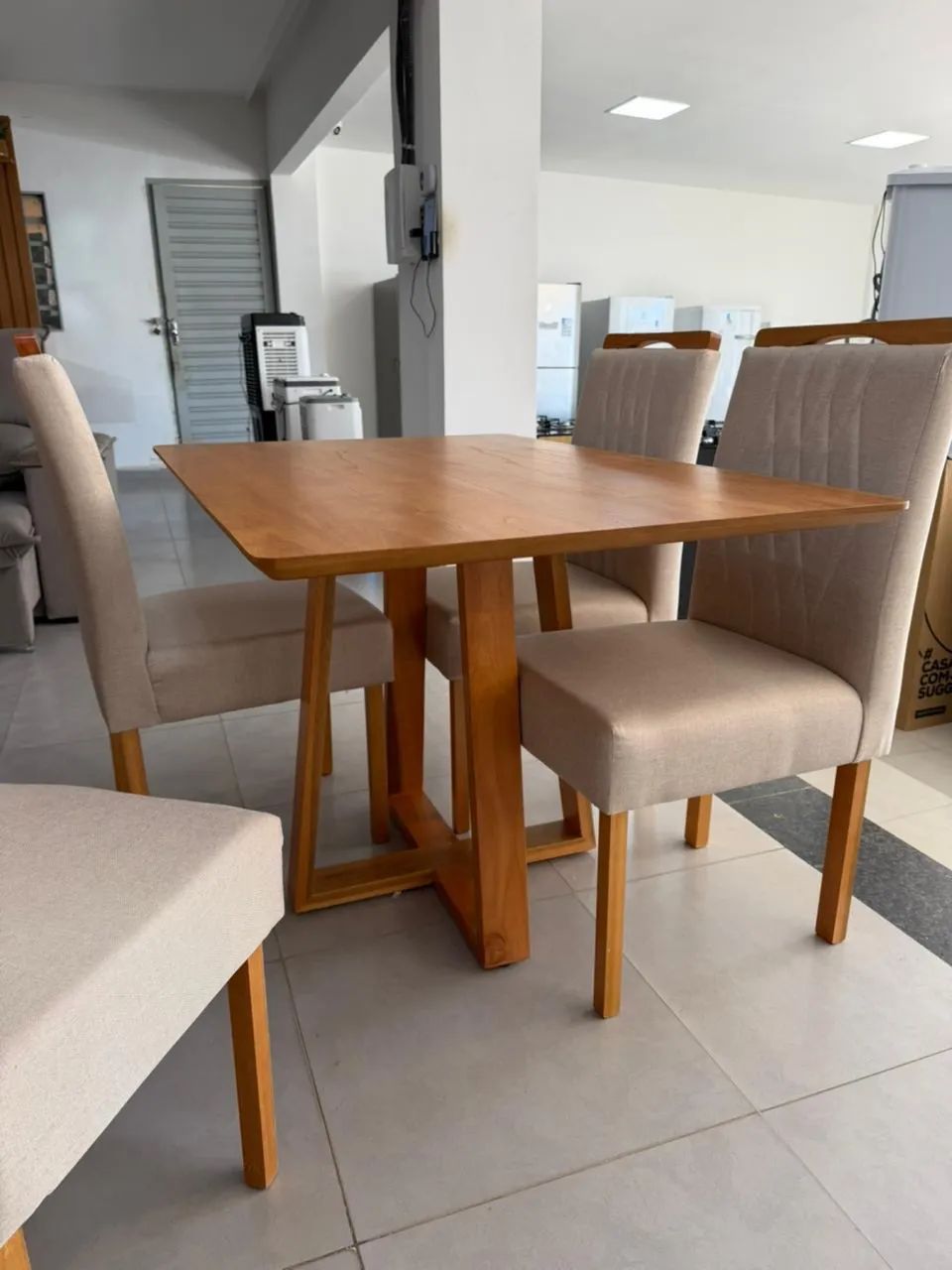  _*CONJUNTO DE MESA ÍRIS 4 LUGARES*_ ? Valor: R$ 1.575,00  - Foto 3