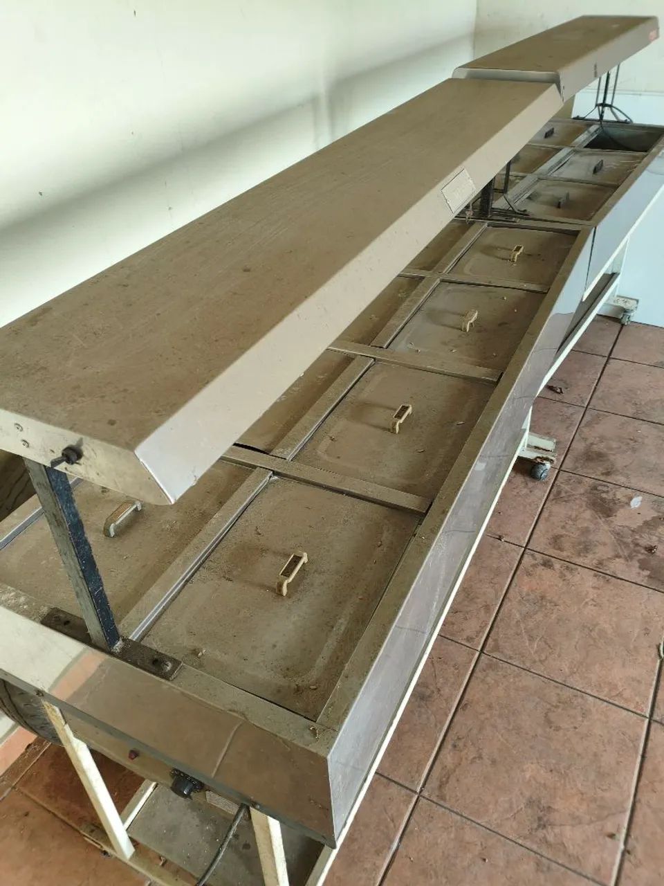 2 balcões para buffet self-service térmico 220v (banho-maria) - Foto 2