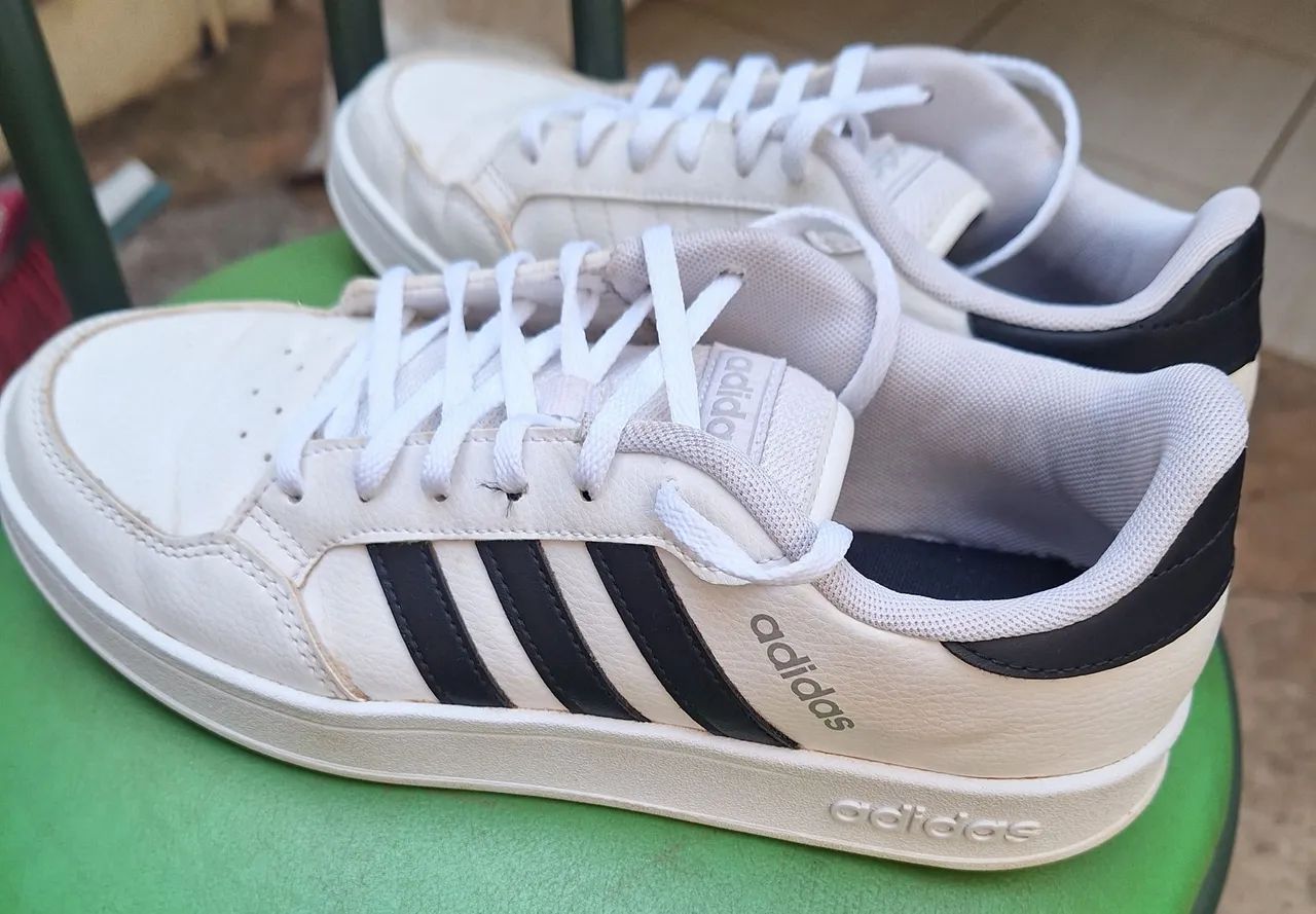 Tênis Adidas Feminino.  - Foto 4