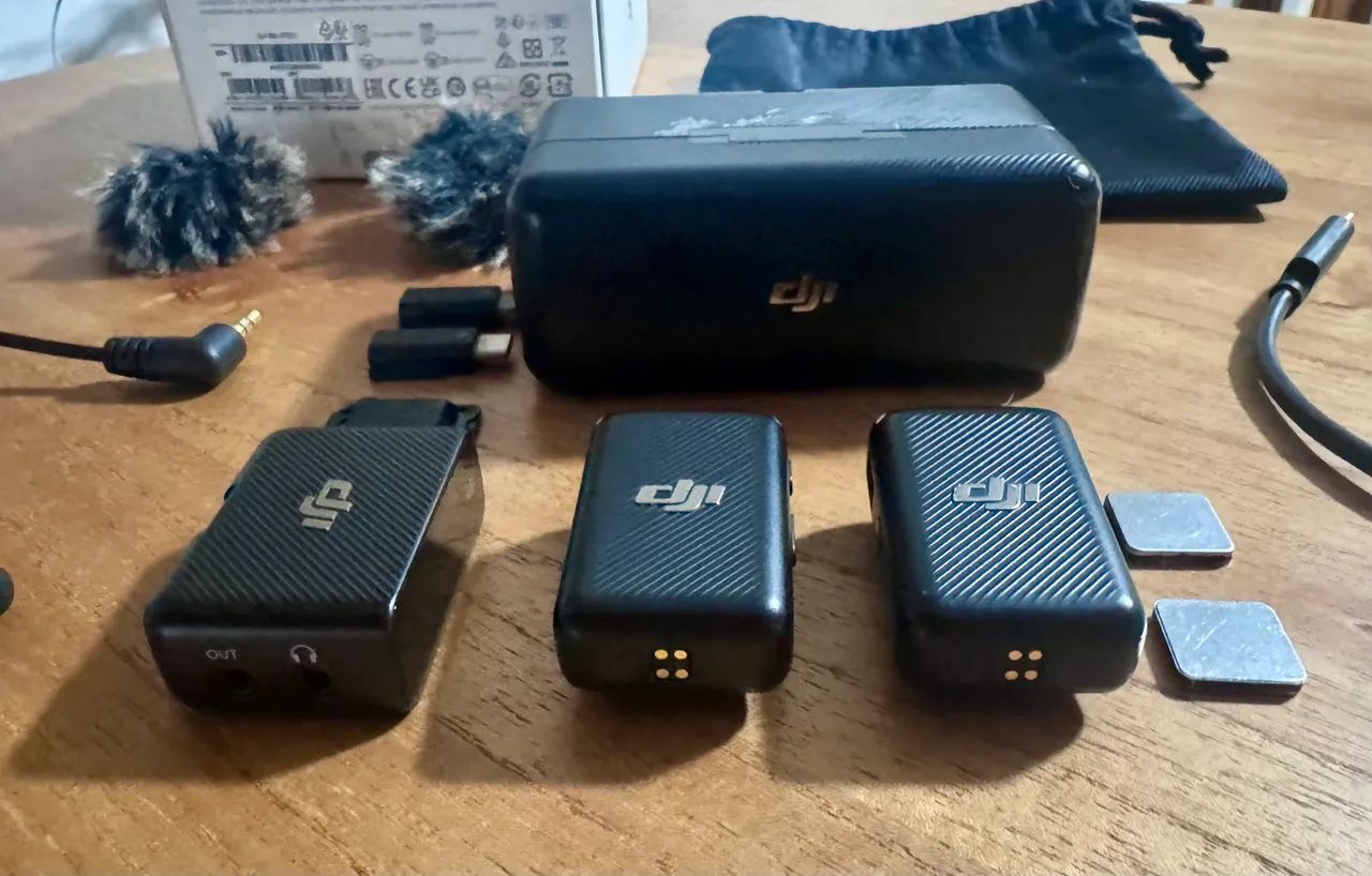 DJI Mic - 2TX 1 RX - 2 microfones wireless com case - USB C e lightning (iPhone) - Foto 2
