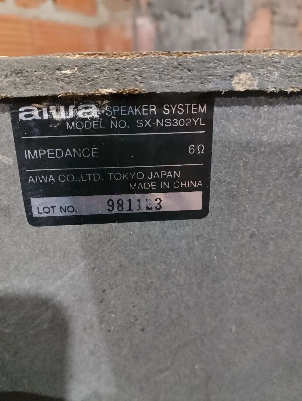 Par de Caixas aiwa semi nova  - Foto 2