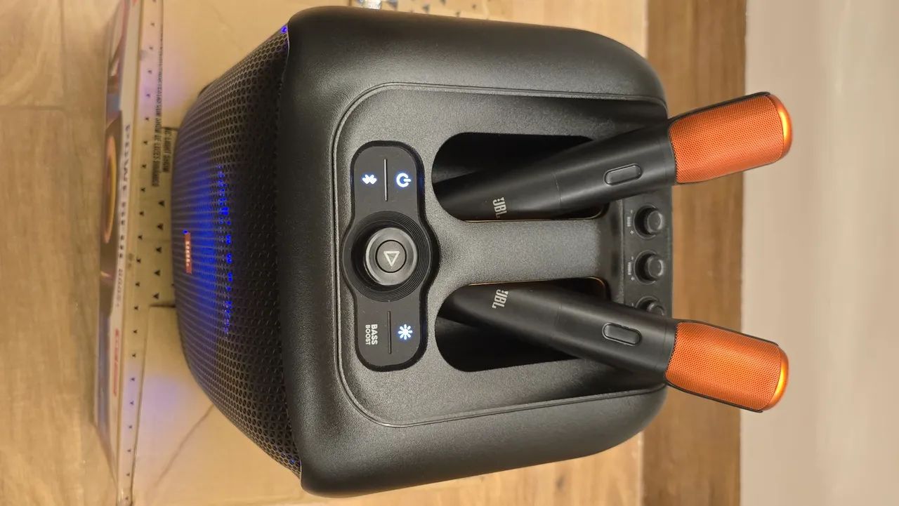 Caixa de som JBL PartyBox Encore com 2 microfones - Foto 3