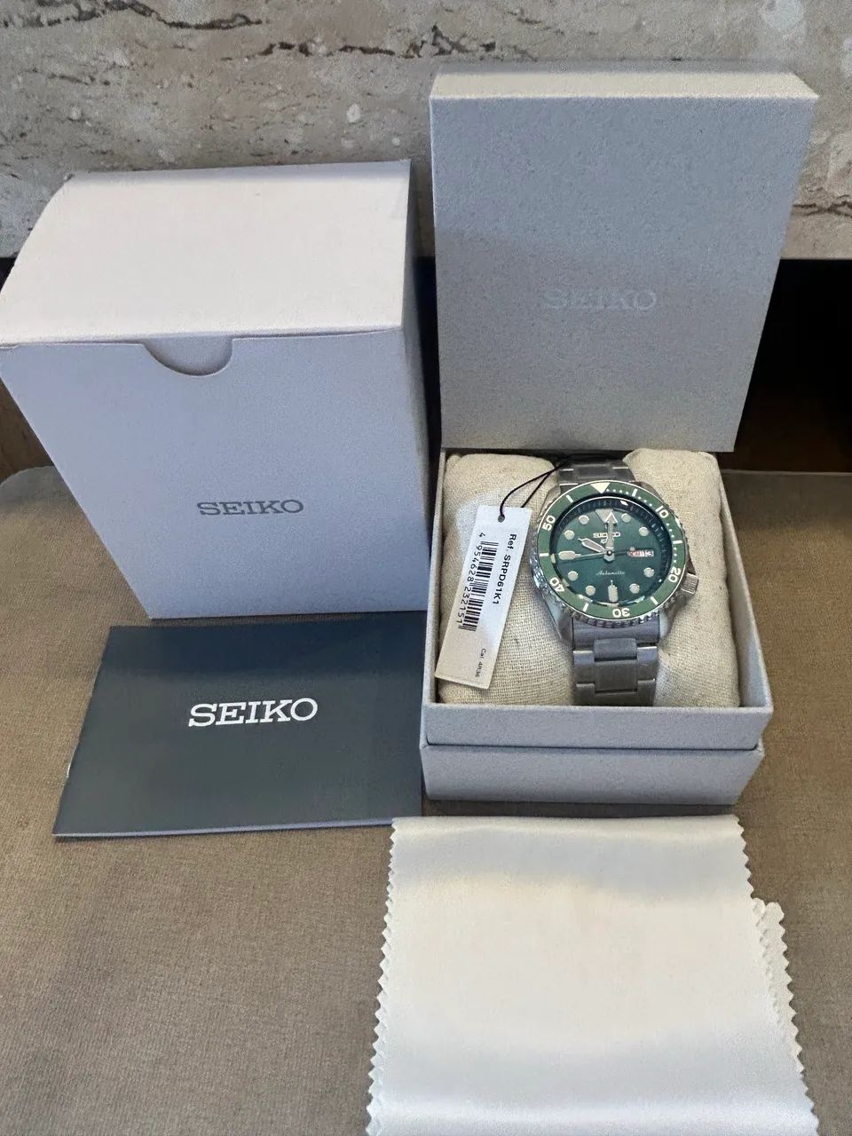 Relógio Seiko 5 Sport hulk  - Foto 4