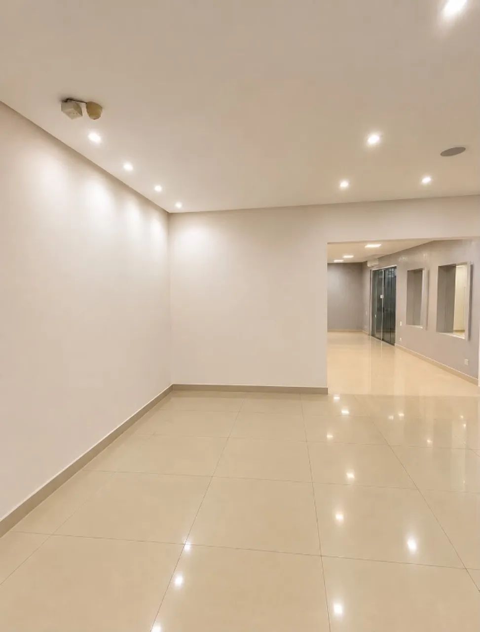 Alugo sala comercial no Parque Shalon - Foto 2
