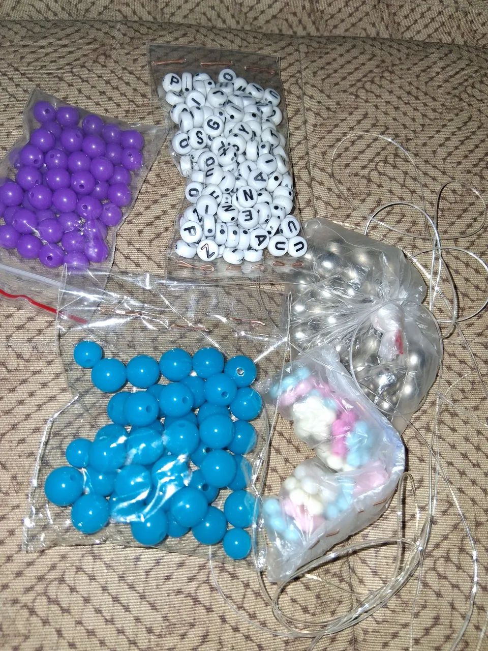 Kit Miçangas Letras