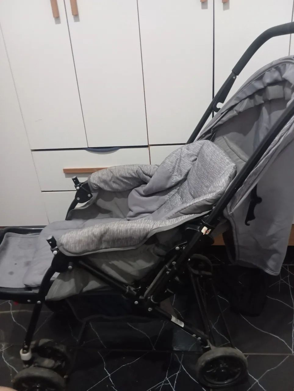 Carrinho marca Cosco, sem proteção  - Foto 2