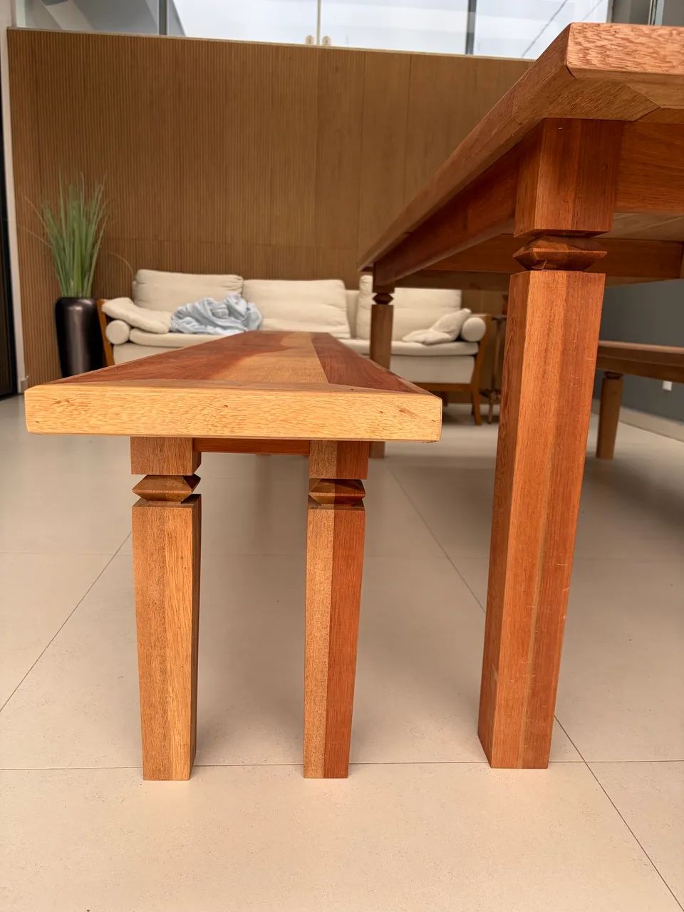 Mesa Madeira - com 2 bancos 2,50m cedrinho - Foto 3
