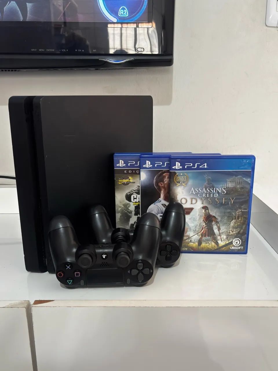 Ps4 1TB COMPLETO - Foto 2