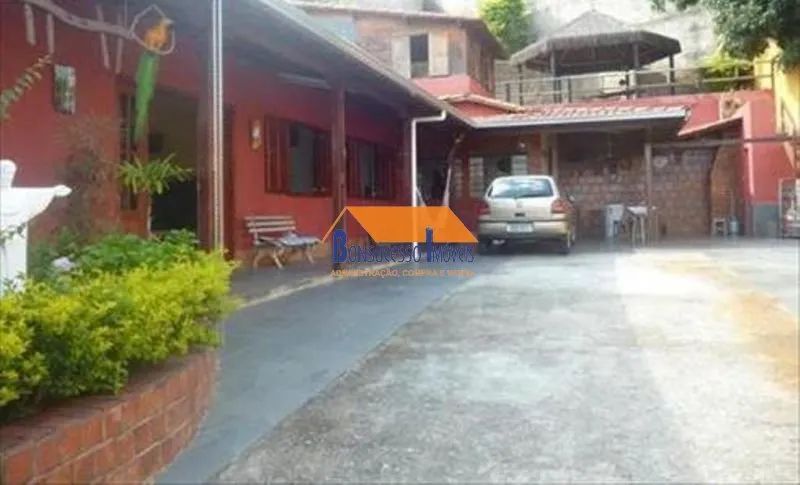 Casa de 3 quartos no bairro São Bernardo