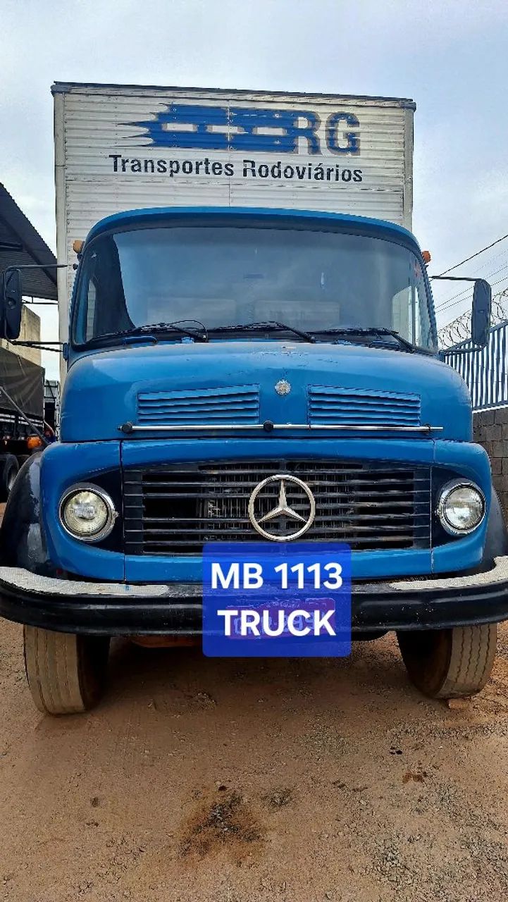 Caminhão Baú MB 1113