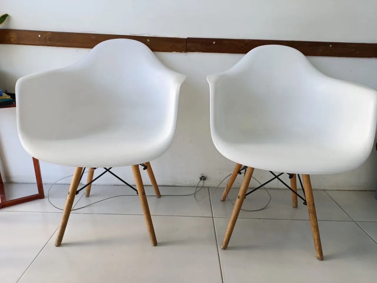 4 Cadeiras sala de estar/varanda - Foto 3