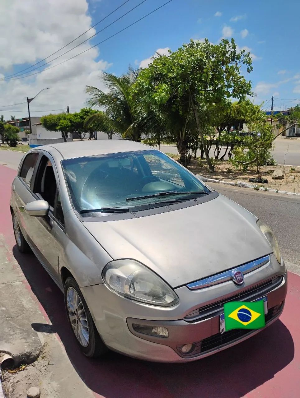 Fiat Punto ESSENCE 1.6 DUALOGIC FLEX 2014