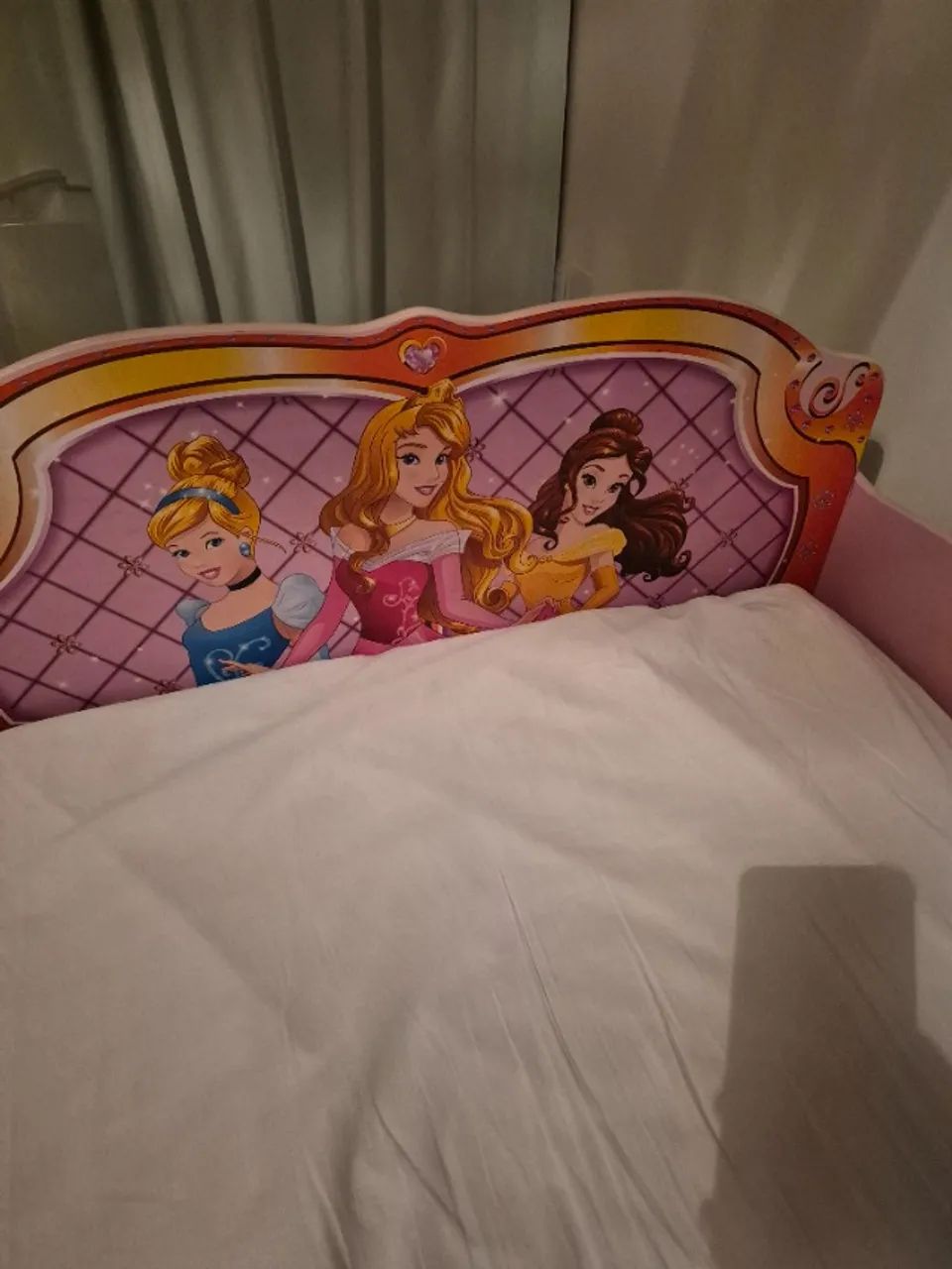 Cama de menina de princesa sem colchão e mesa de apoio de cama - Foto 5