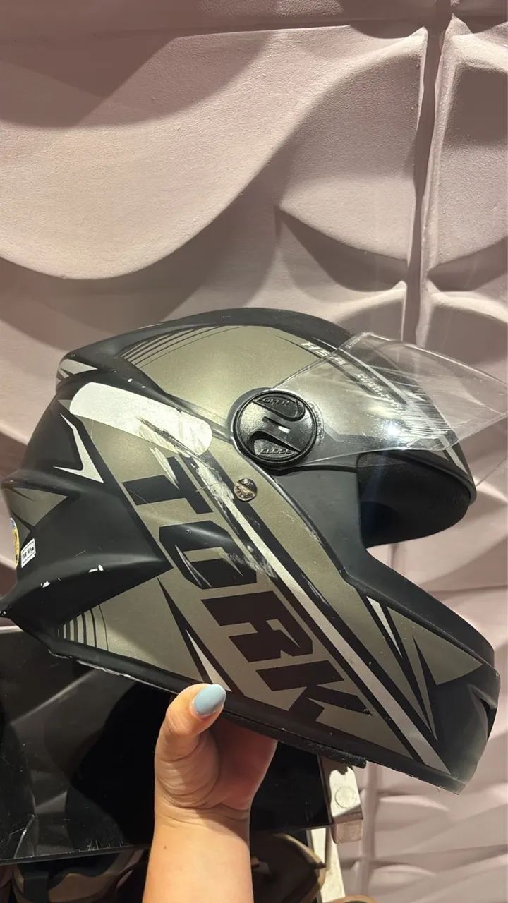 vendo capacete tork tamanho 56