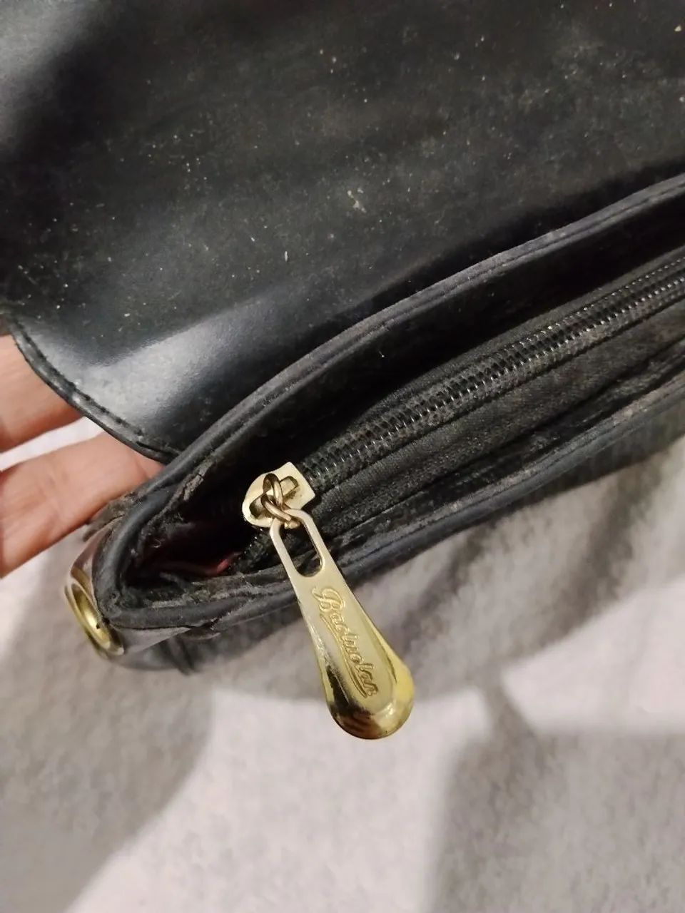 Bolsa pequena ... Falta alça  - Foto 3