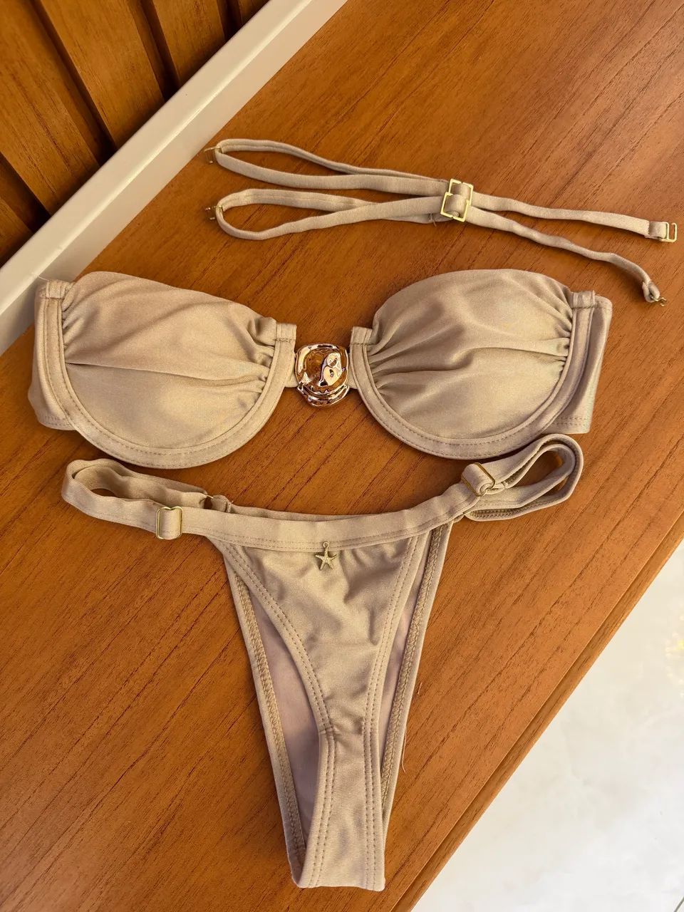 Biquíni meia taça fio com fivela dourada - Foto 4