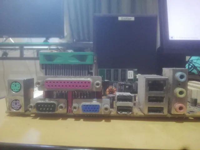 Placa Mãe Asus (Raridade) - Foto 2