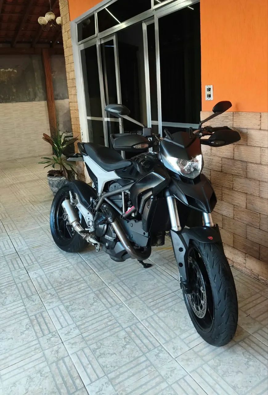 DUCATI/HYPERMOTARD 821