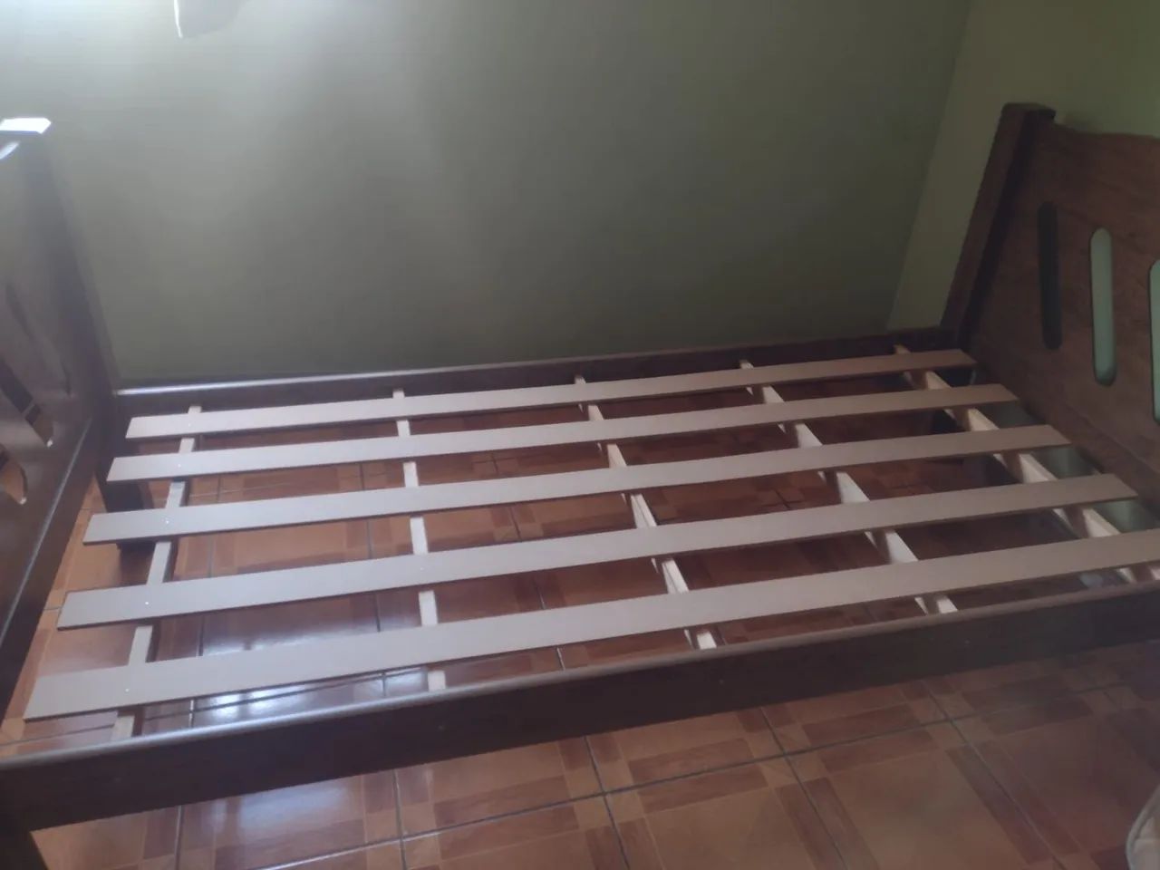 Cama + colchão bem novo - Foto 3