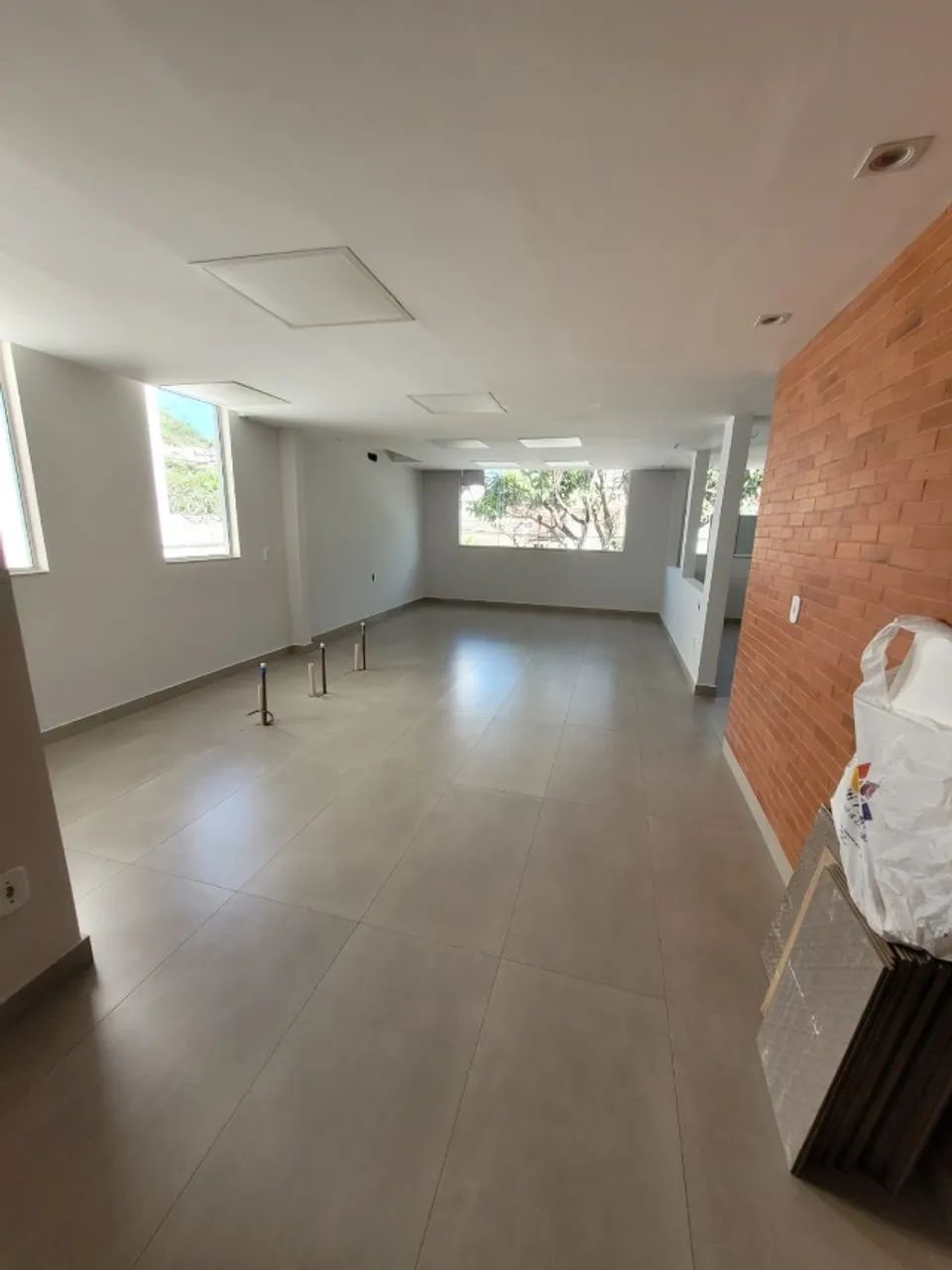 Aluga-se Excelente Imóvel Comercial - Santa Lúcia, Vitória - Foto 2