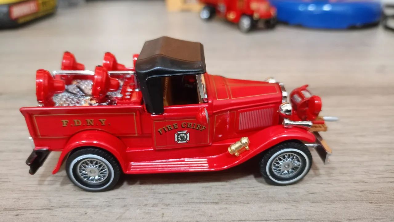 Miniatura Matchbox yesteryear Ford Model A bombeiro - Foto 3