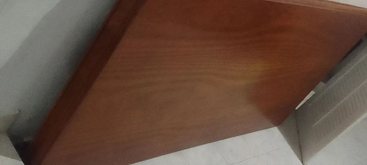 Mesa macissa 2,00x .95m,com 8 cadeiras