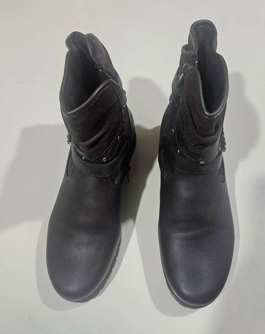 Bota Nova cano curto n 36 - Foto 4