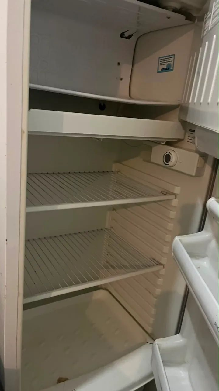 Vende-se geladeira 