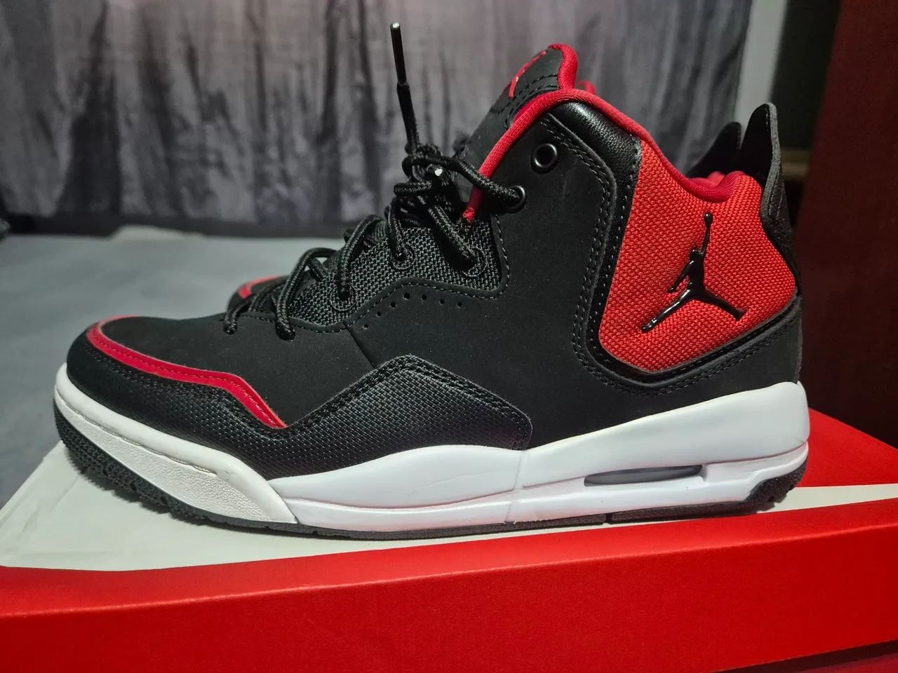 Tênis Air Jordan Courtside 23