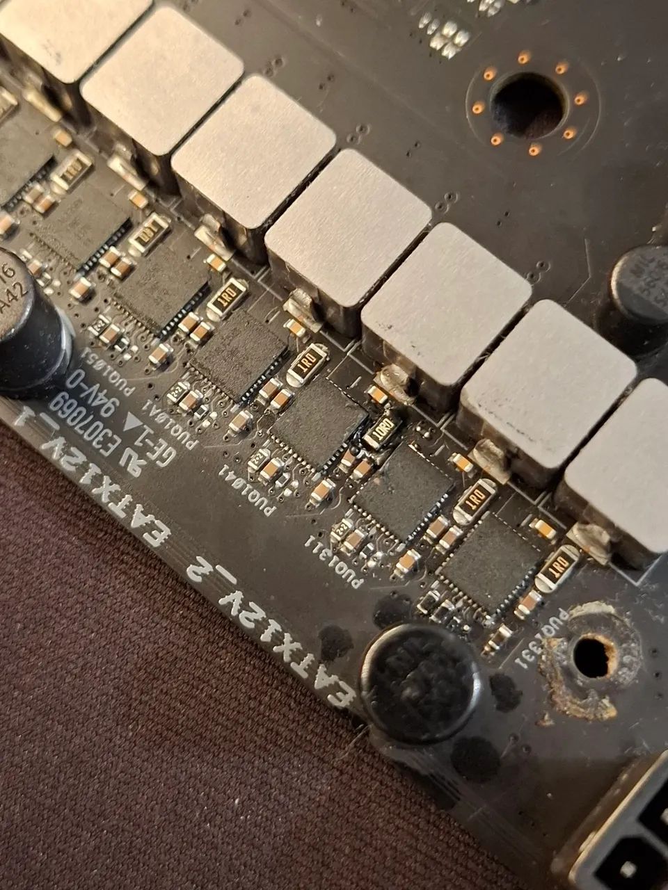 PLACA MÃE ROG STRIX X570 E-GAMING  - Foto 5