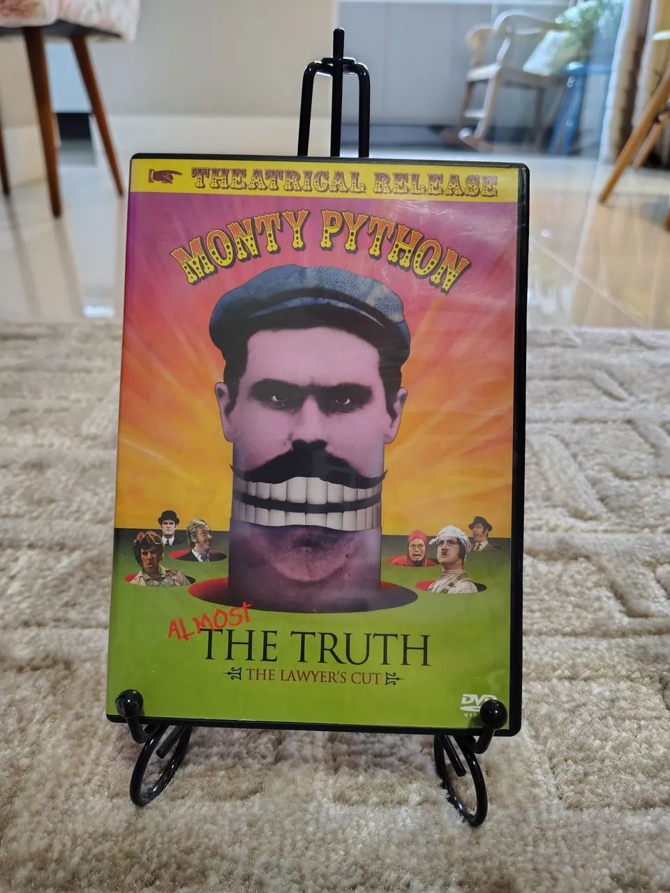 DVDs Monty Python: A Vida de Brian, Em Busca do Cálice Sagrado, John Cleese, The Truth... - Foto 5