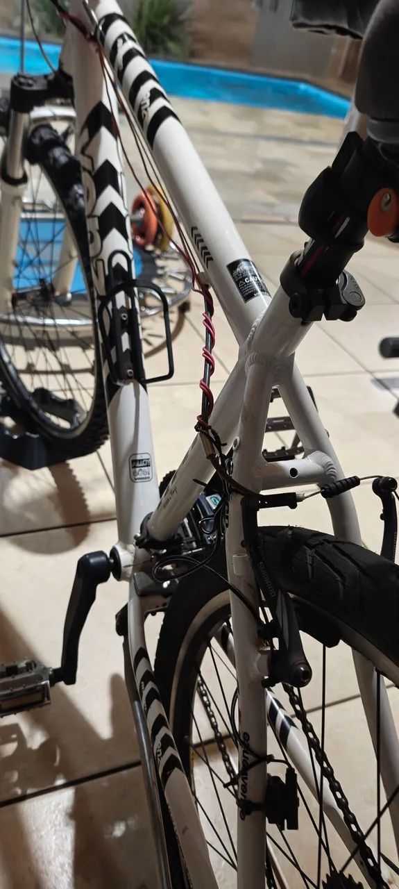 Bicicleta aro 26 24 machas  - Foto 4