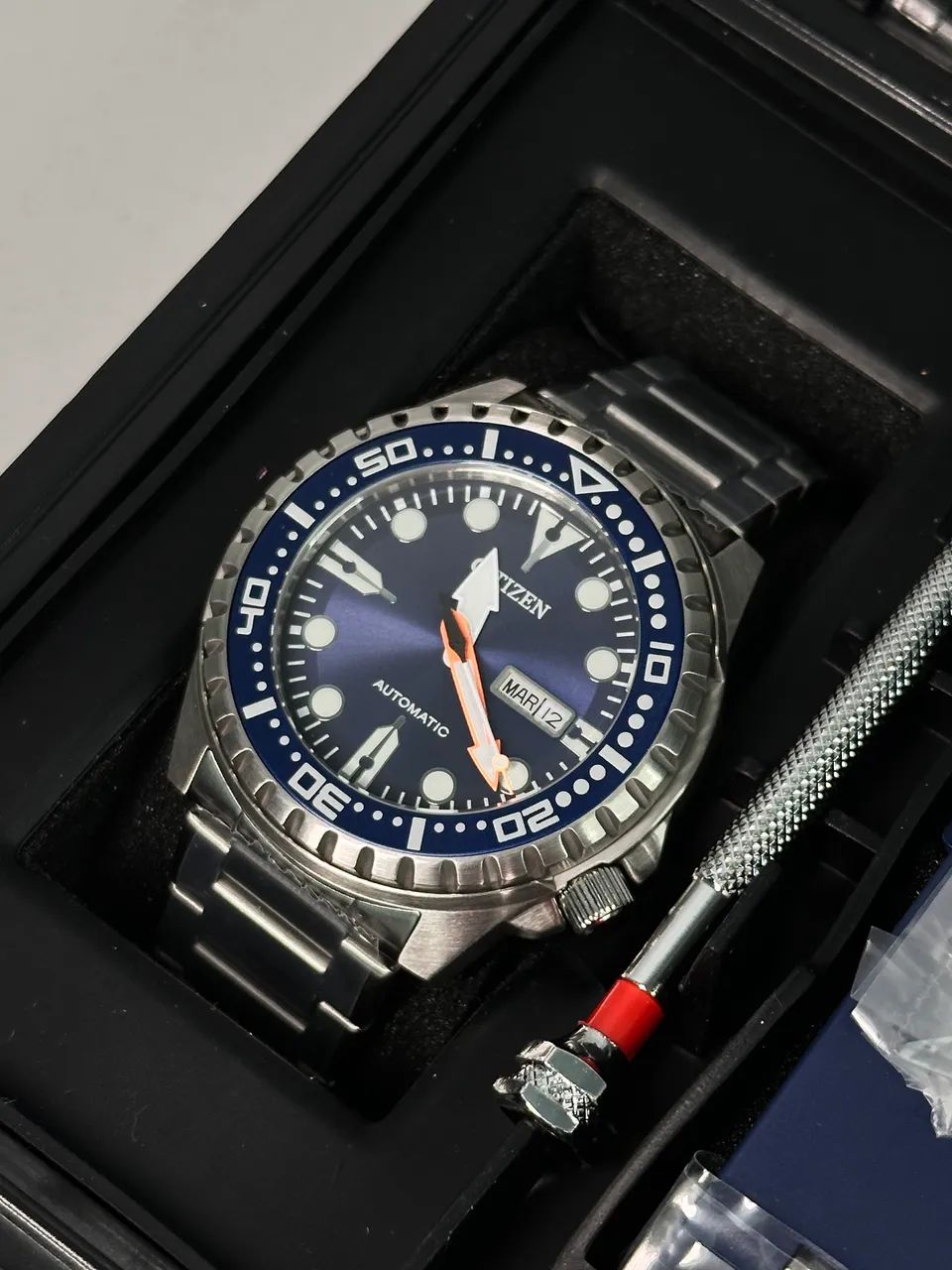 Relógio Citizen NH8381-63L - Novo e Completo - Acessórios