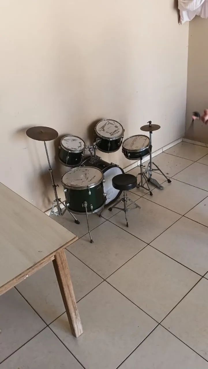 Bateria semi nova