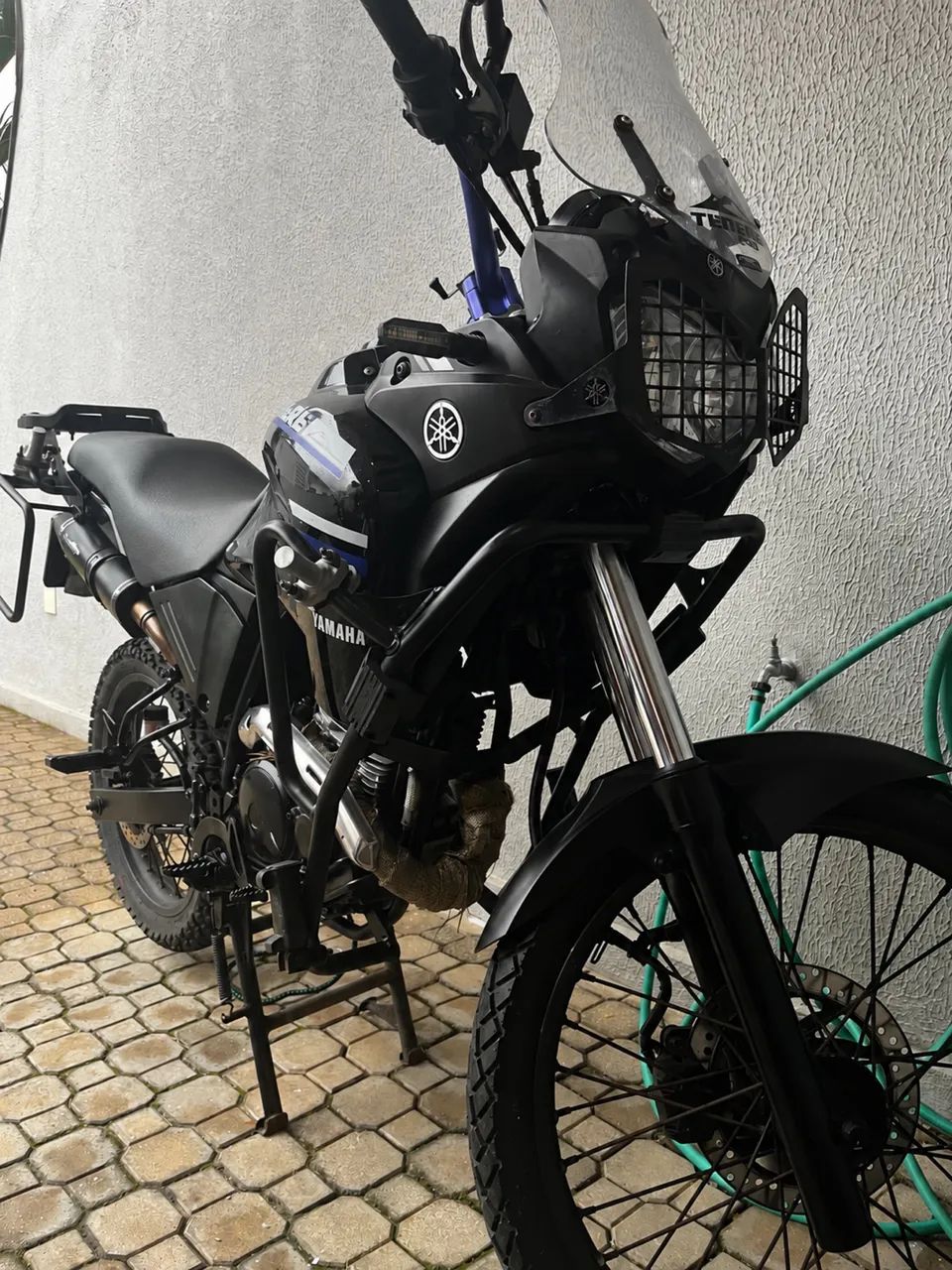 Tenere 250 