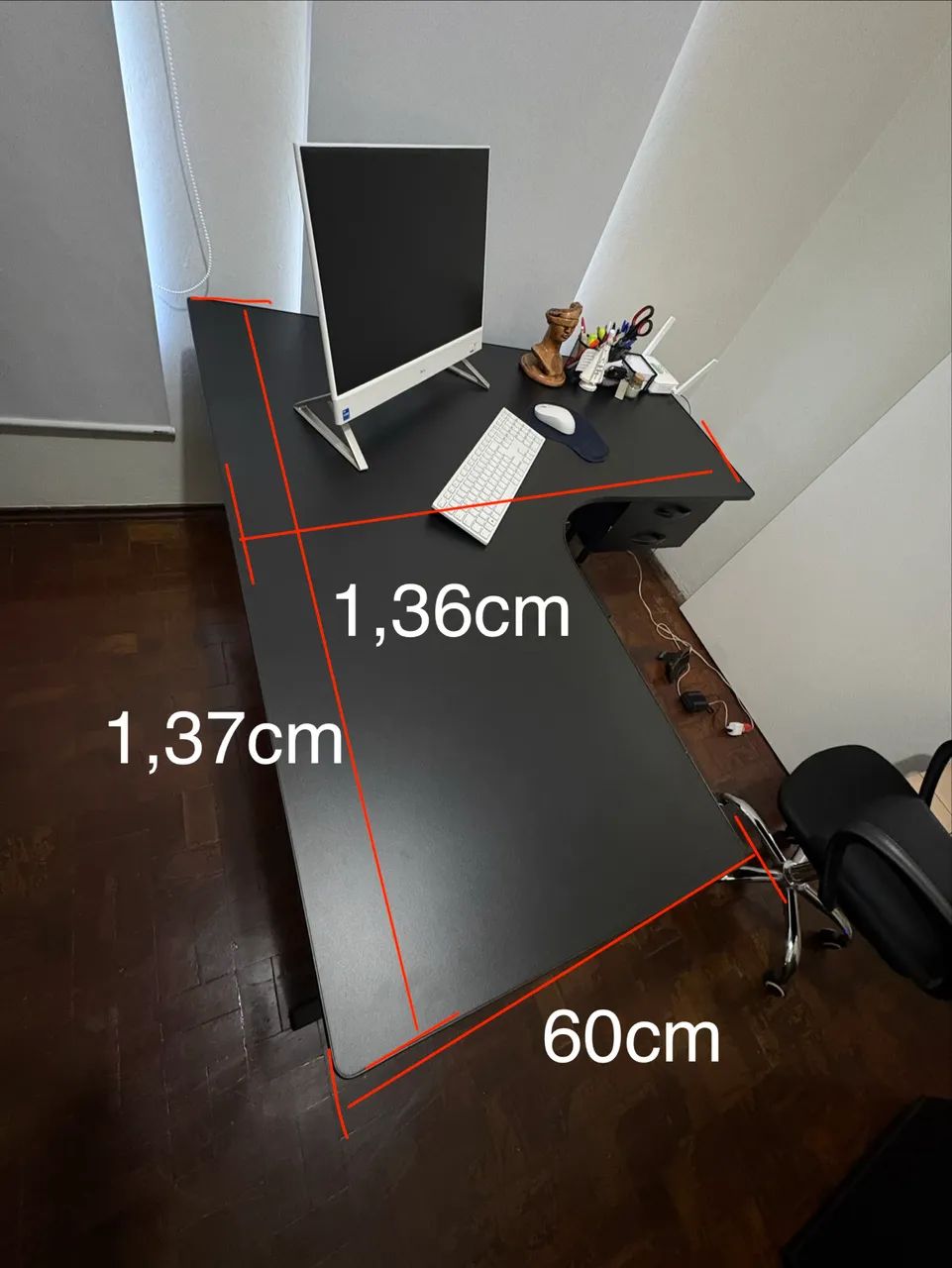 Mesa de escritório com gaveta  - Foto 5
