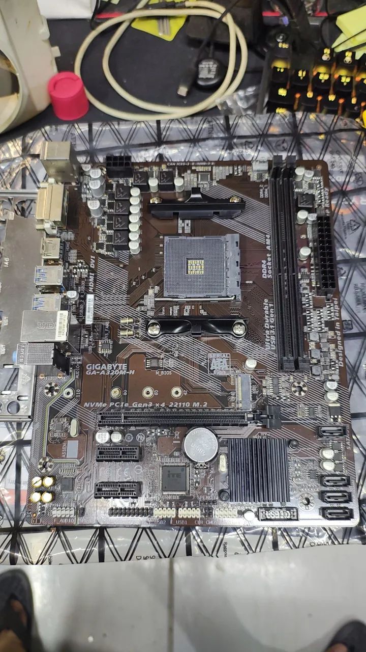 Placa mãe am4 gigabyte a320 AMD Ryzen 