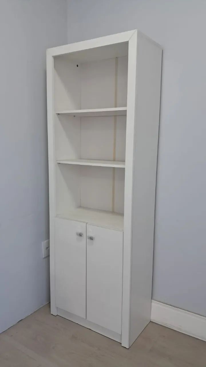 Armário estante livreiro multiuso