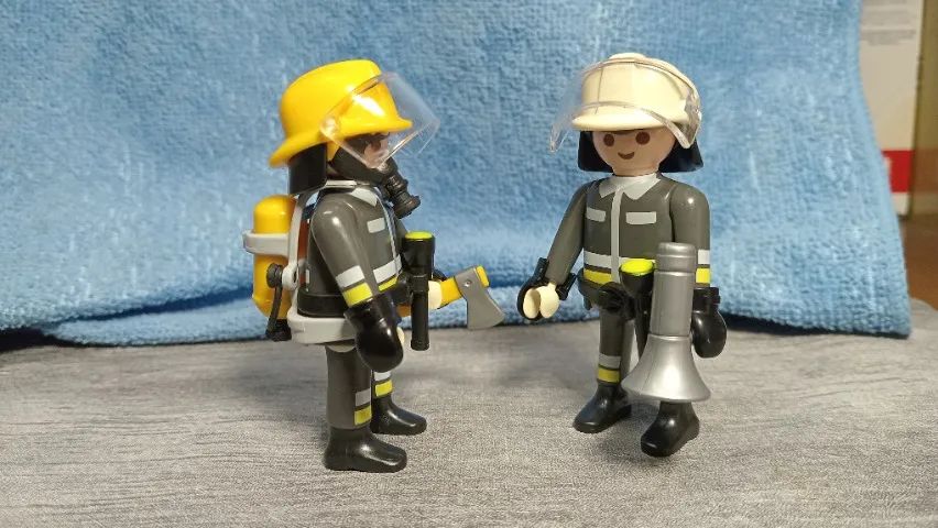 PLAYMOBIL BOMBEIRO E O CHEFE - COLECIONE. - Foto 4