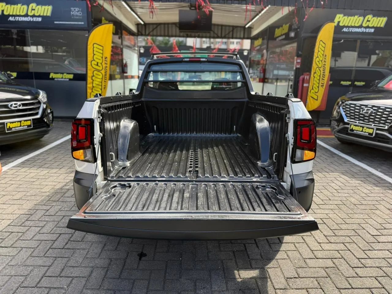Volkswagen Saveiro Robust 1.6 Total Flex 16V 2024 - Foto 9