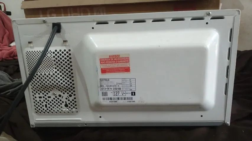 microondas eletrolux Modelo MEF 33 - Foto 3