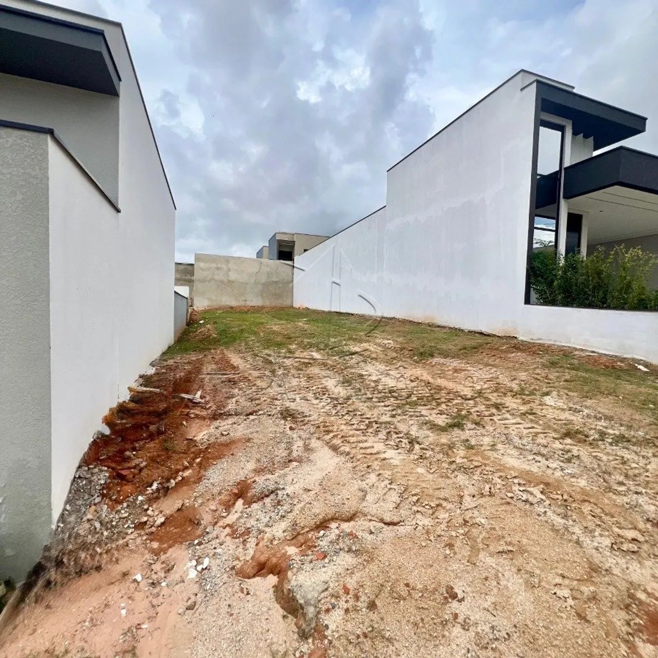 TERRENO EM CONDOMINIO 220m² - HELENA MARIA - Foto 2
