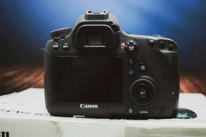 Canon 6d ( com detalhes de uso) - Foto 2