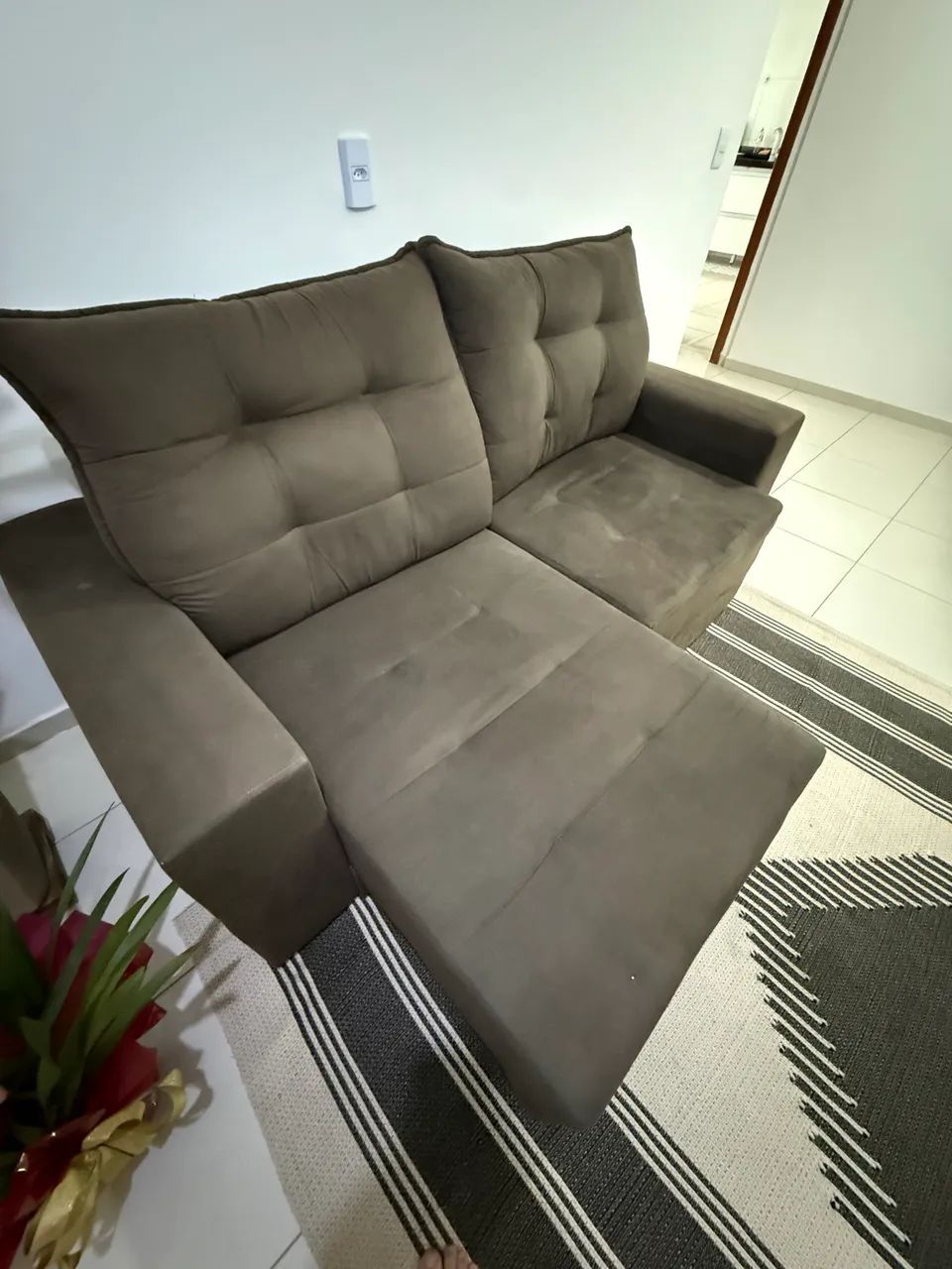 [Vendo] Sofá retrátil 2 lugares - Foto 3