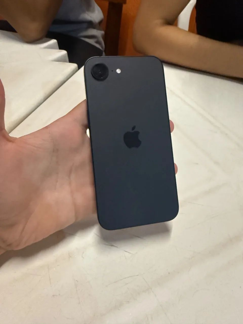 Iphone 16e - NOVO