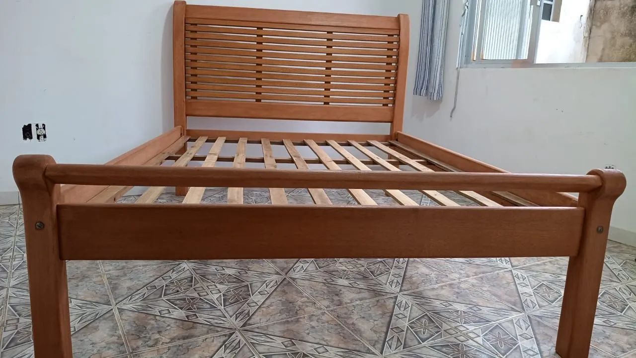 Cama madeira novíssima  - Foto 5