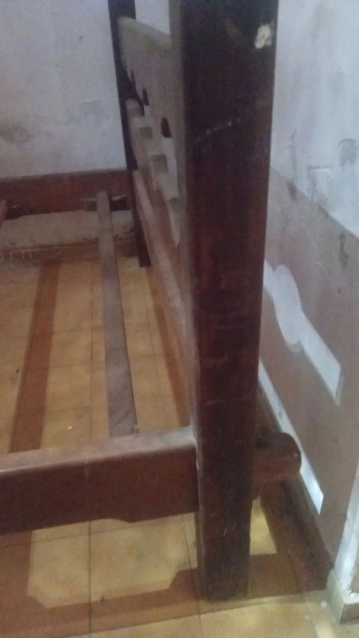 Cama de casal madeira pura  - Foto 2