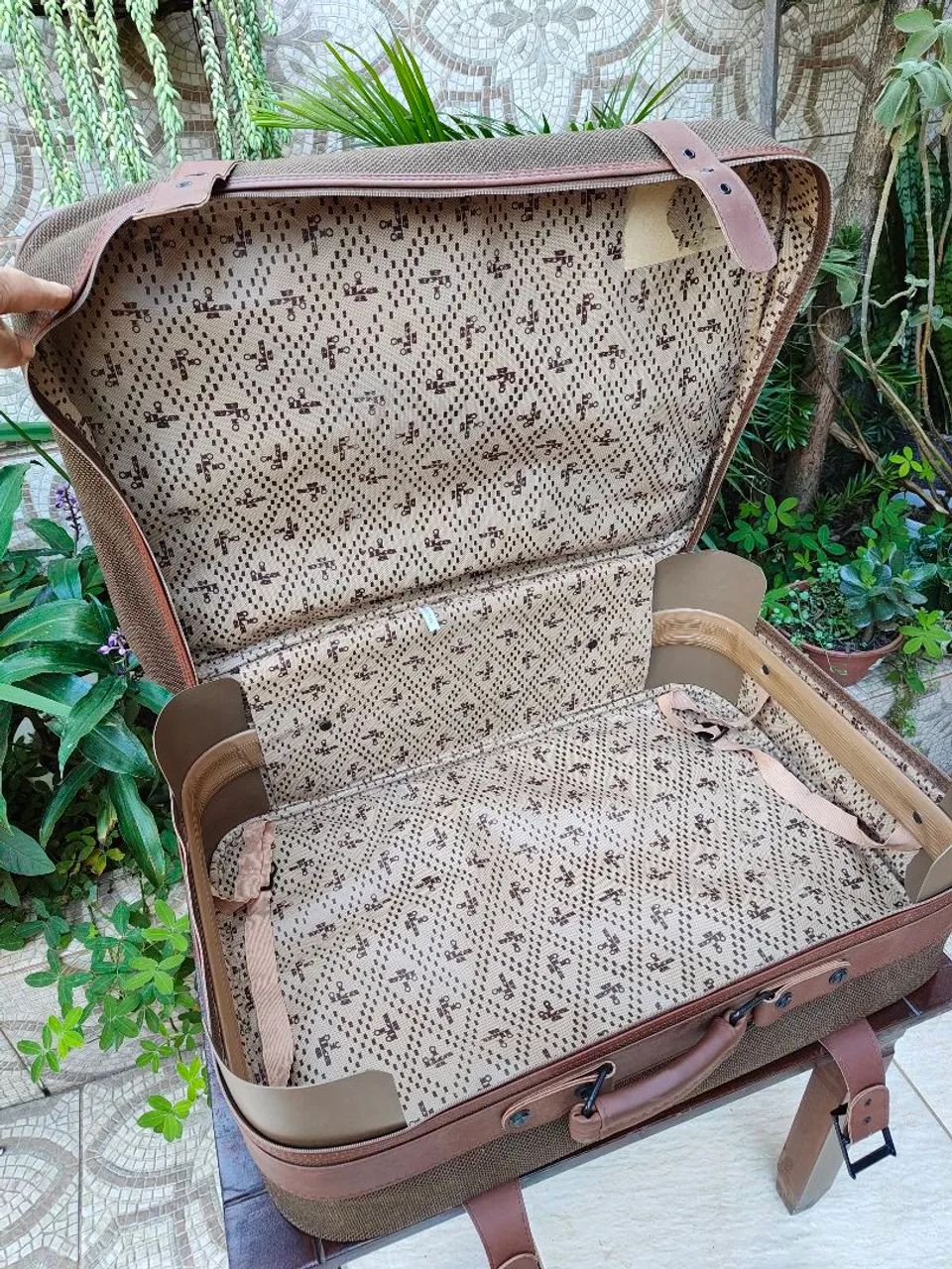 Mala Vintage Anos 60/70 - Estilo Retrô Clássico - Foto 3