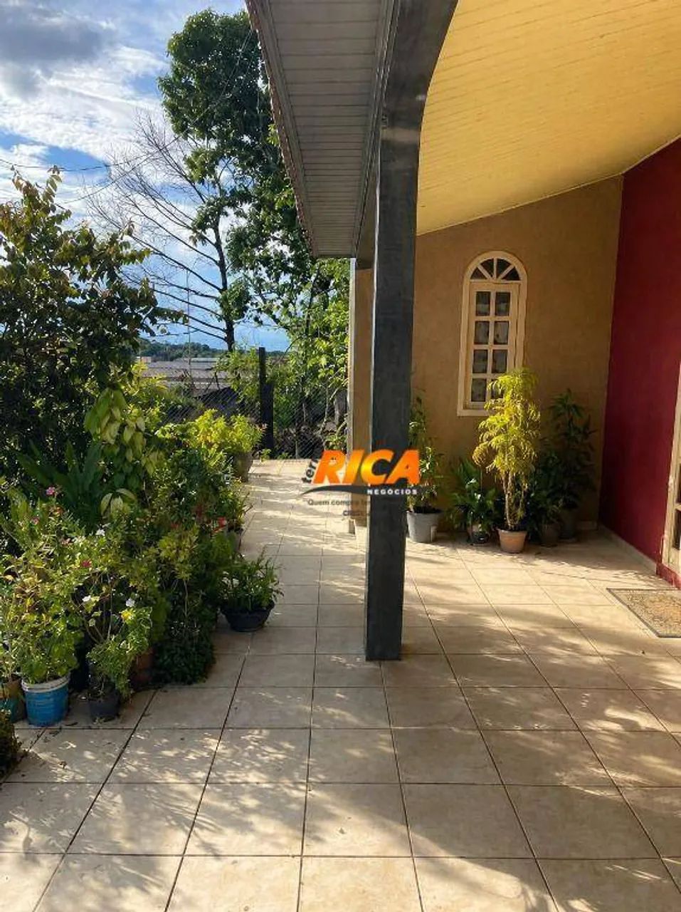 Excelente casa no Condomínio Vila Eletronorte com 3 quartos, sendo 2 Suítes e amplo quinta - Foto 2