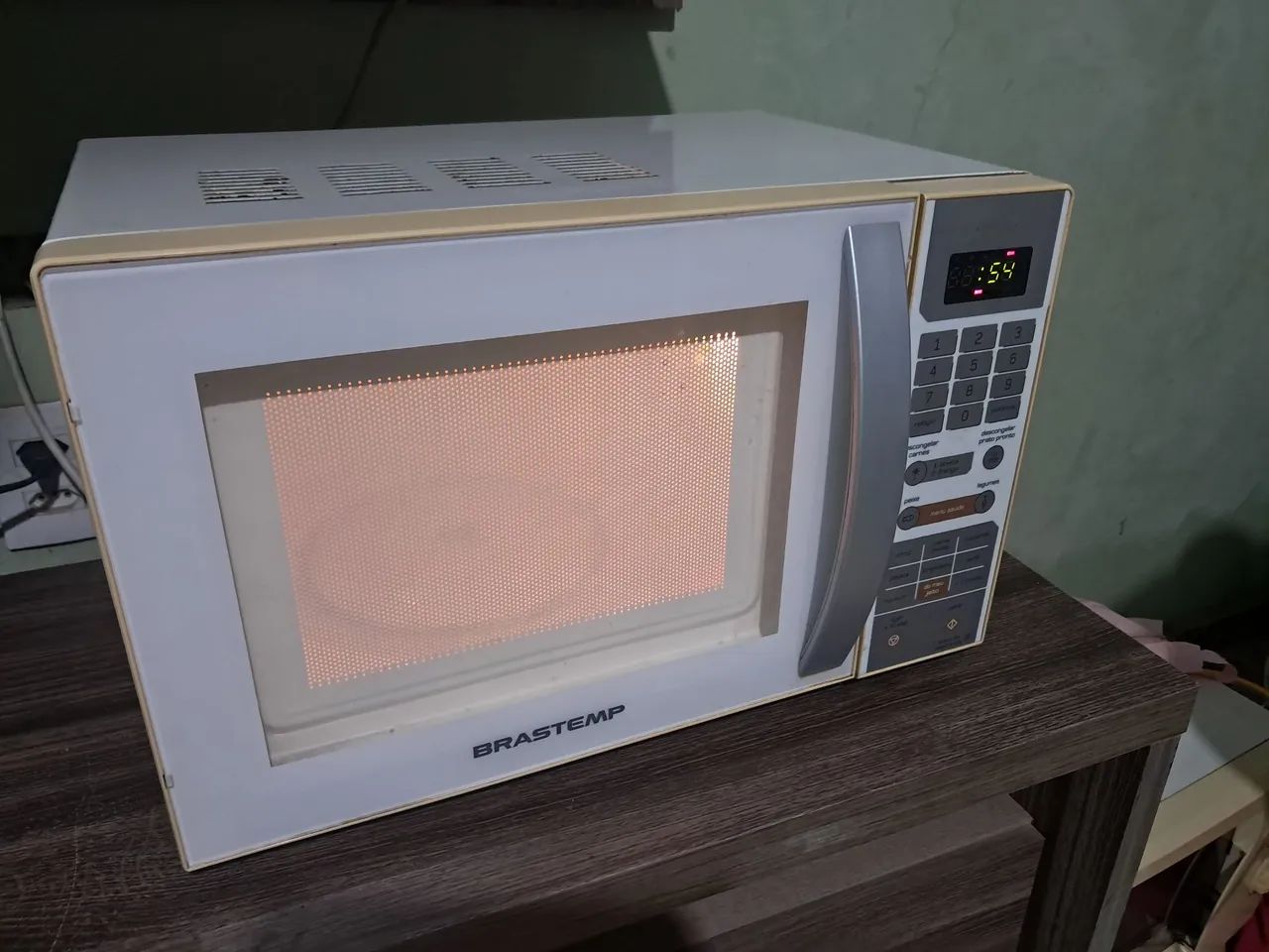 Microondas brastemp 18 litros - Foto 2
